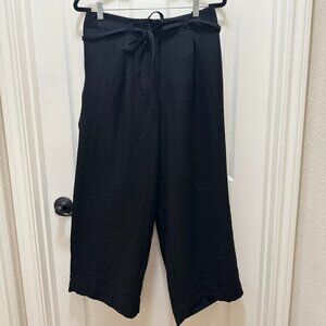 New DKNY Women's Woven Wide Cropped Leg Comfy Pant Size 14 Black Contemporary